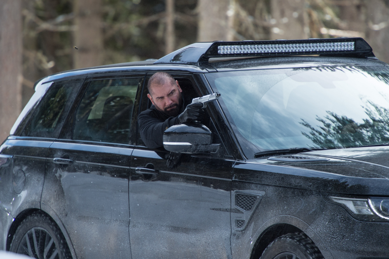 Illustration for article titled Badass Land Rovers In Pursuit And Exploding In This New James Bond Trailer
